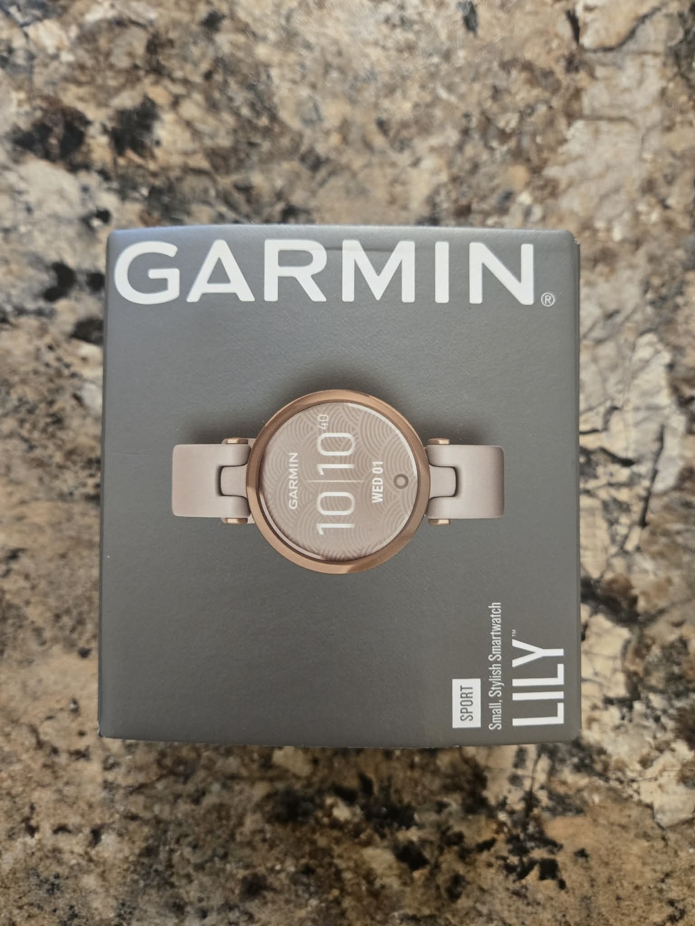 garmin Lily smartwatch in rose gold and blush